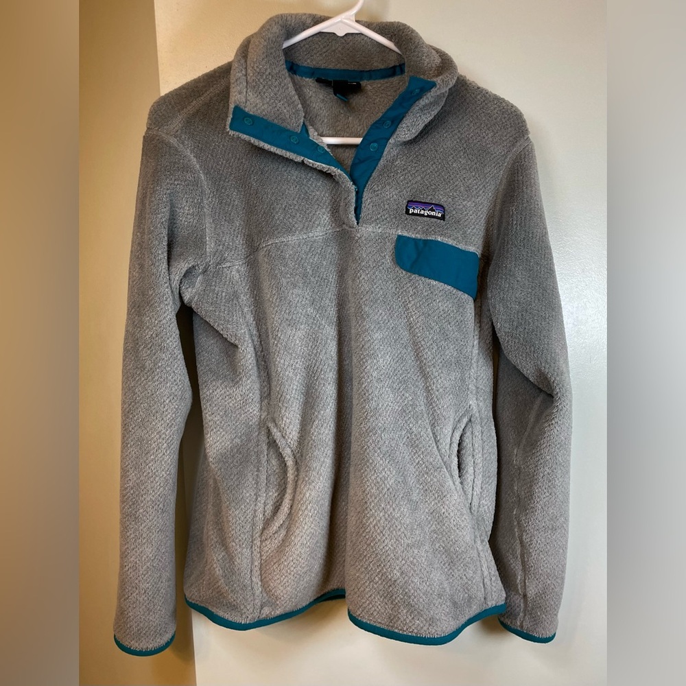 Patagonia Re-Tool Snap-T Fleece Pullover, Gray and Teal, Women’s size Large